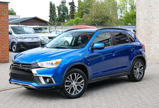 Mitsubishi ACHTERUITRIJCAMERA*ALCANTARA+LEDER-INTERIE ...