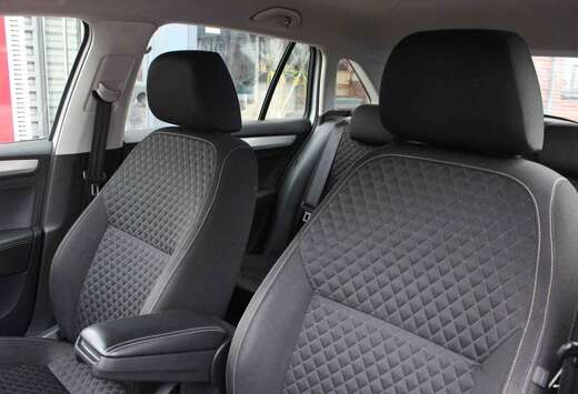 Skoda skoda rapid benzen automatic