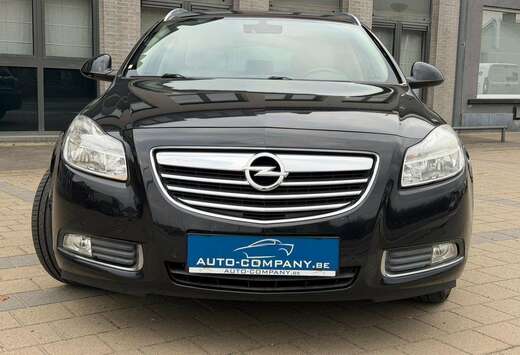 Opel Insignia 1.6 Sports Tourer Design Edition