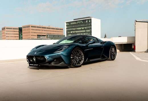 Maserati MC20