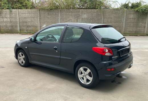 Peugeot 1.1 benzine 2011 met 102000km*garantie*EURO5* ...