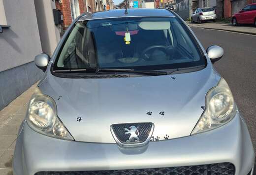 Peugeot 107 1.0i Urban Move