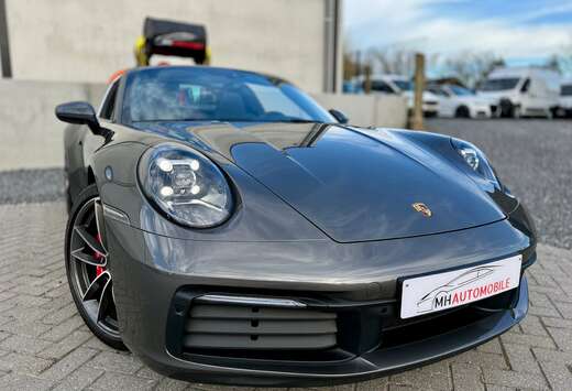 Porsche TARGA 4S