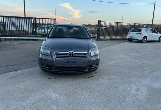 Toyota 1.6i VVT-i 16v Linea Sol