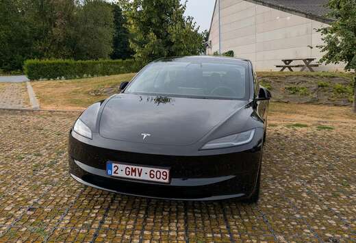 Tesla 64 kWh RWD Standart Range Premium