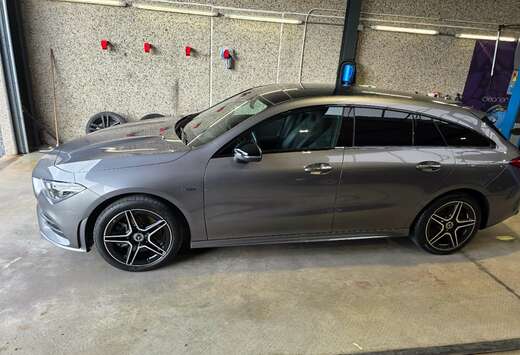 Mercedes-Benz CLA 250 e PHEV AMG Line