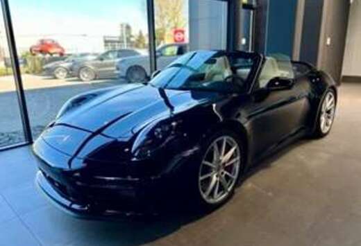 Porsche Carrera GTS Cabriolet * Top config *