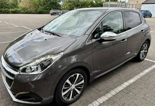 Peugeot 208 1.2 PureTech Allure S
