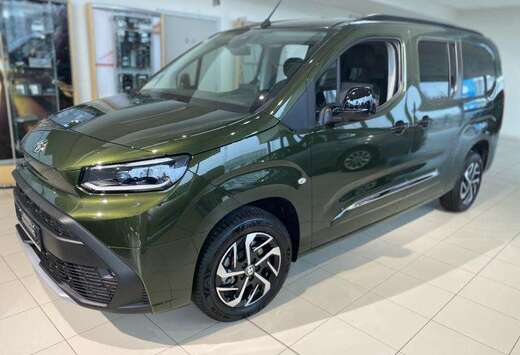 Toyota 1.2 Family LWB  7 plaatsen