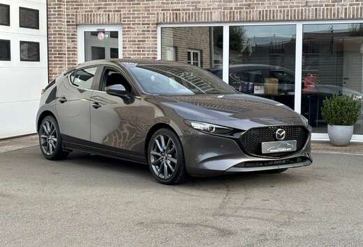 Mazda 3 2.0 M-HYBRID / 360 camera / 58000km / 12m wb