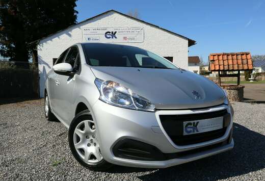 Peugeot 208 1.0i Like Edition