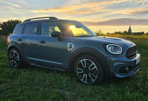 MINI Cooper SE ALL4 John Cooper Works 220pk