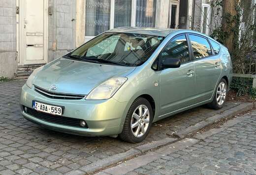 Toyota 1.5i VVT-i 16v Hybrid THS Sol