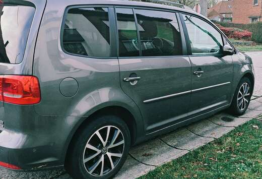 Volkswagen Touran 1.6 CR TDi Highline