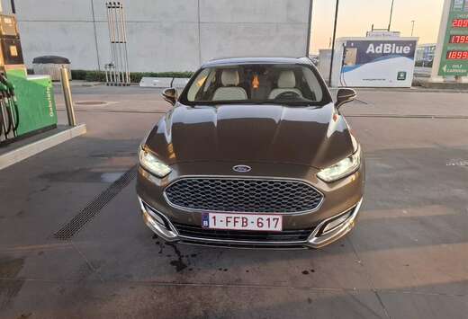 Ford Vignale 2.0 HEV