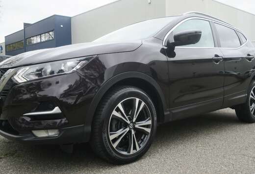 Nissan Qashqai 1.3 DIG-T N-Connecta DCT \