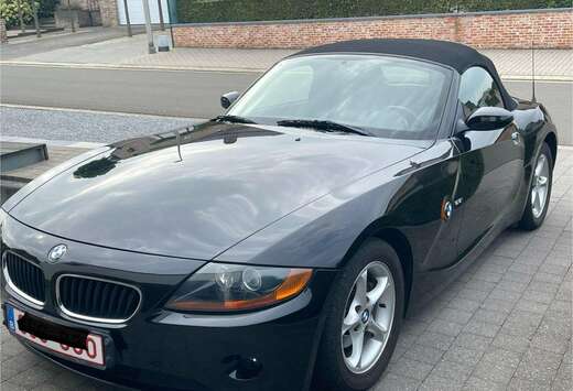 BMW 2,2I ZEER VERZORGDE WAGEN