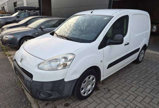 Peugeot 1.6 HDi Pack CD Airco 3 places