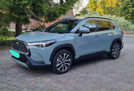 Toyota Corolla Cross Hybrid 2.0 Premium e-CVT (145 kW ...