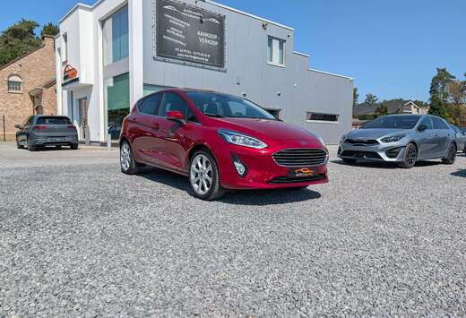 Ford 1.1i Titanium | NAVI | CAMERA | GARANTIE
