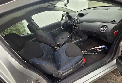 Citroen 1.1i Tentation