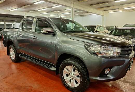 Toyota 2.4 D-4D Double Cab Comfort 4X4