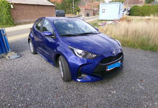 Toyota 1.5 Hybrid e-CVT Dynamic