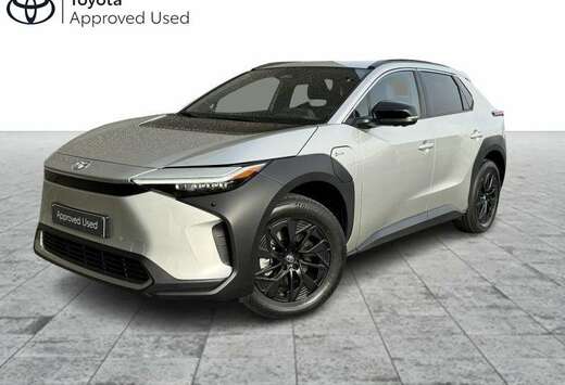 Toyota Executive + Trekhaak - Demo  niet ingeschreven