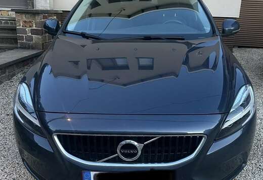 Volvo 2.0 D2 Eco Momentum - nveaux pneus, barre de to ...