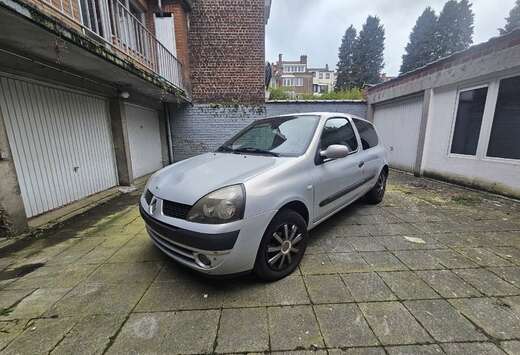 Renault 1.2 Pack Authentique  0467 63 94 32
