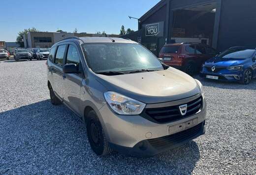 Dacia 1.6i Ambiance // 7 Places  // Marchand - Export