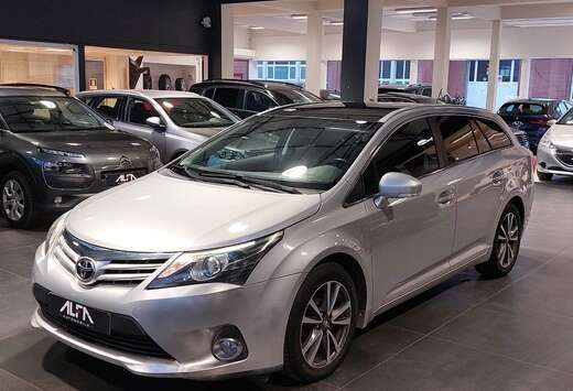 Toyota SW 2.0 D-4D*TVA déductible* Garantie 12 Mois  ...