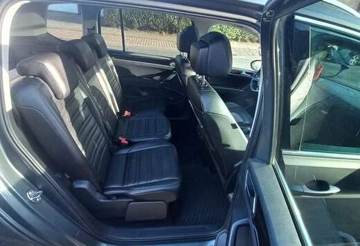 Volkswagen 2.0 TDi SCR Highline DSG (EU6.2)