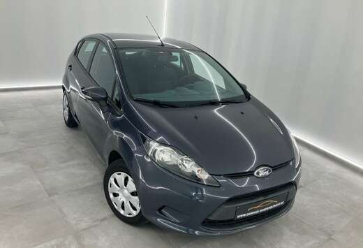 Ford TREND BENZINE AIRCO