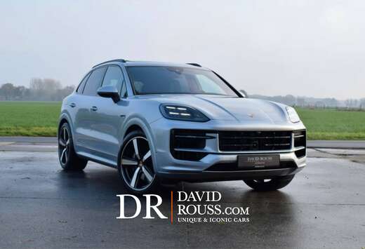 Porsche E-Hybrid, SportDesin/HDMtrx/Bose/ACC/22\