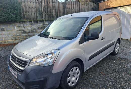 Peugeot 1.6 HDi *AIRCO*3PLACES*ATTACHE-REMORQUE