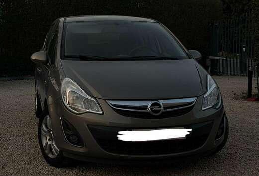 Opel Corsa 1.2i Enjoy Active