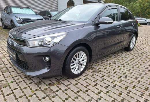 Kia hatchback benzine