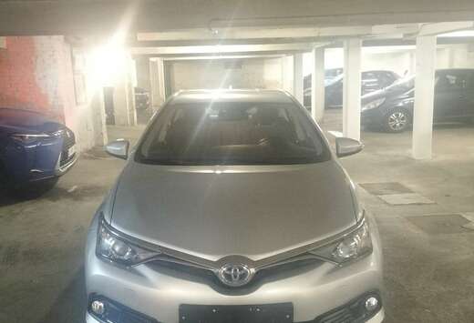 Toyota 1.8 VVT-i Hybrid Automatik Executive