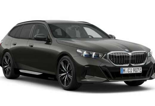 BMW e xDrive Touring - M Sport/Driv.Ass.+/B&W/Trekhaa ...