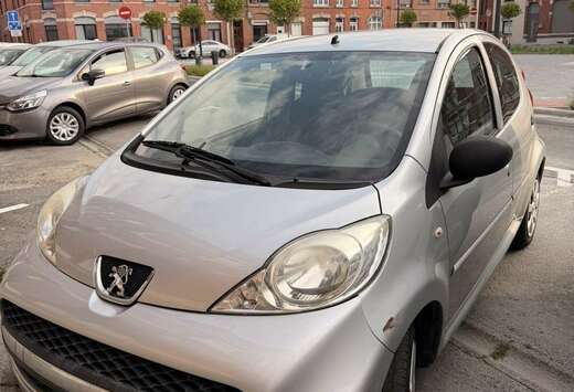 Peugeot 1.0i Urban Move