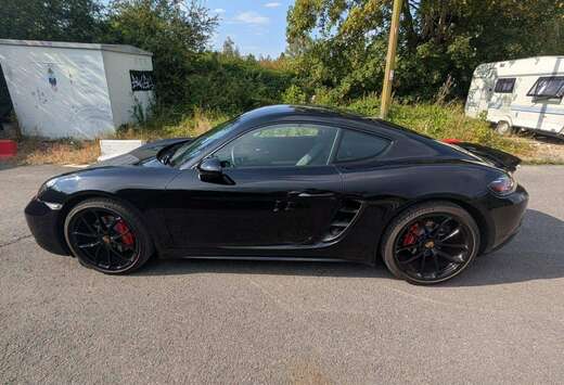 Porsche Cayman 2.7i PDK
