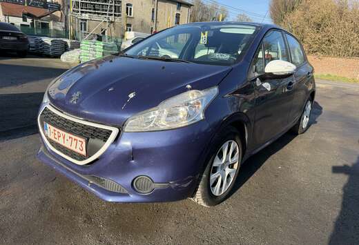 Peugeot 208 1.0i Like