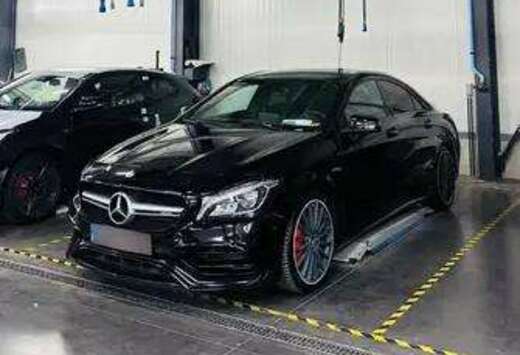 Mercedes-Benz CLA 45 AMG 4-Matic