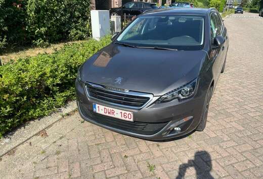 Peugeot 1.2 PureTech Feline STT