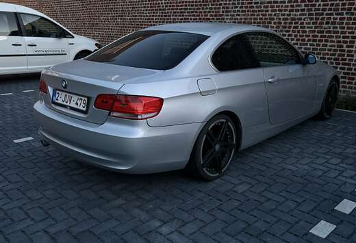 BMW Coupé 320i