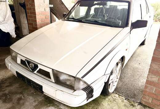 Alfa Romeo 2.0 Twin Spark