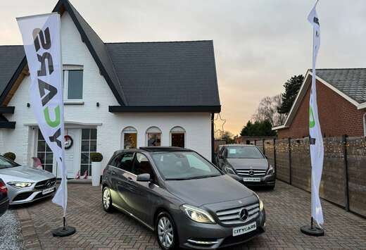 Mercedes-Benz BENZINE-FULL OPTION-NIEUWSTAAT:1STE EIG ...
