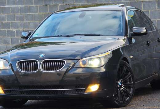 BMW 523i / LCI / Boite Auto / Xenon / Toit ovrnt /