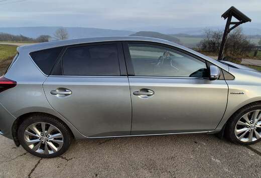 Toyota Auris HEV 1.8i HSD Lounge E-CVT